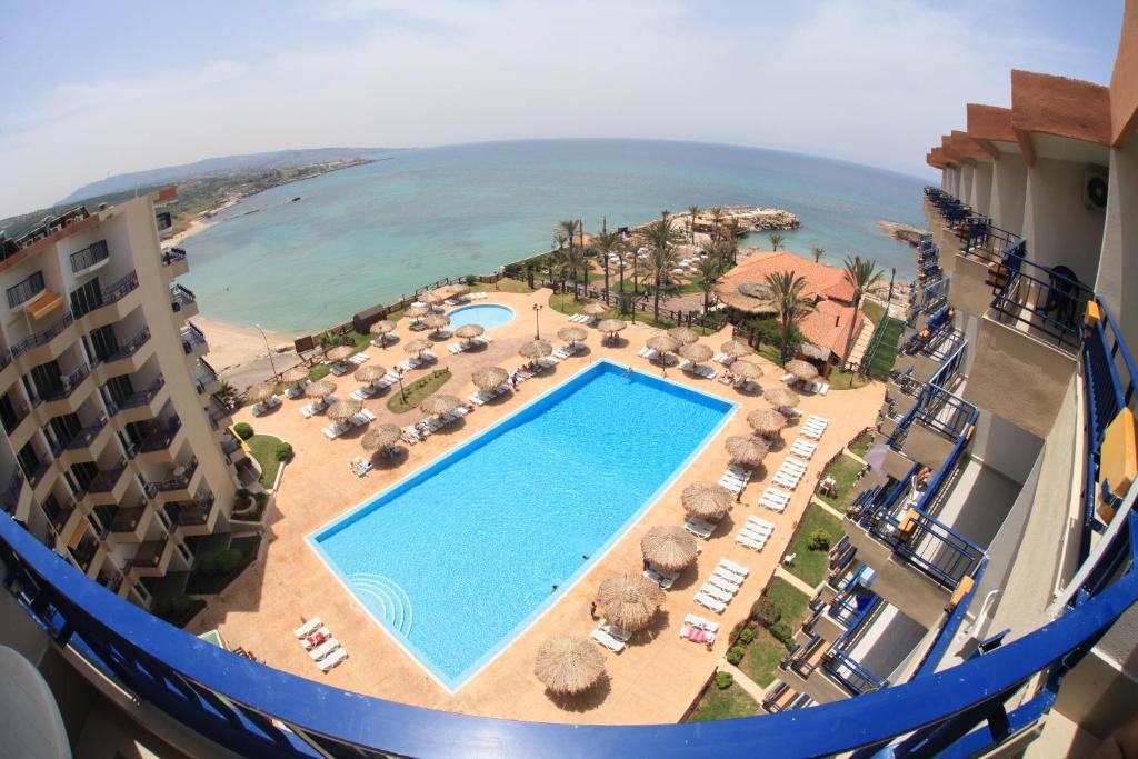 Sawary Beach Hotel בטרון חדר תמונה
